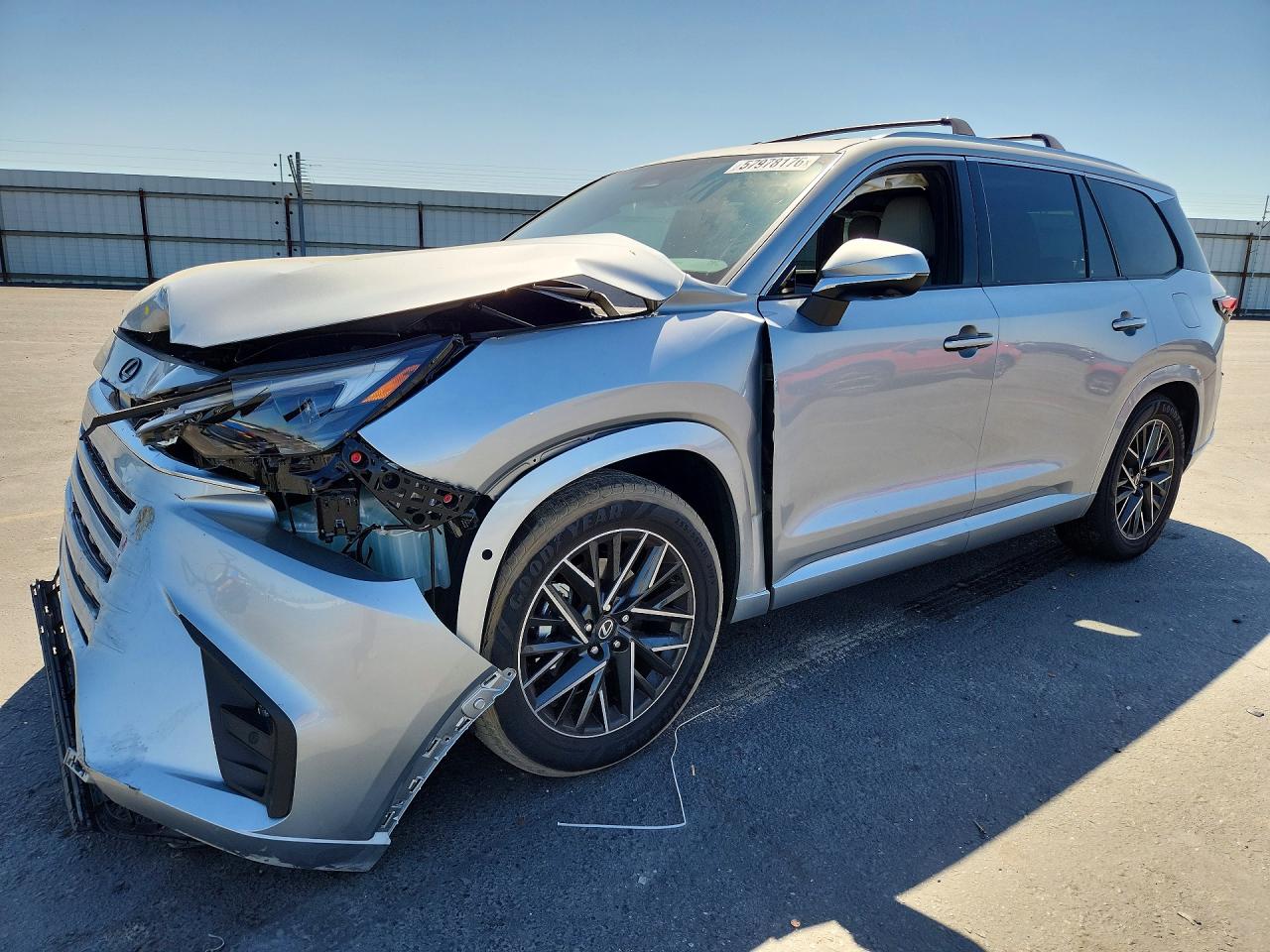 2026 Lexus TX 350 Premium, VIN 5TDAAAB65TS066313 — Перед