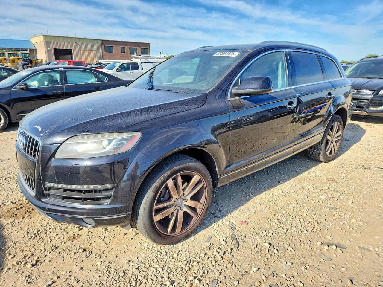 2011 Audi Q7 Premium Plus, VIN WA1LMAFE3BD003622 — Бок