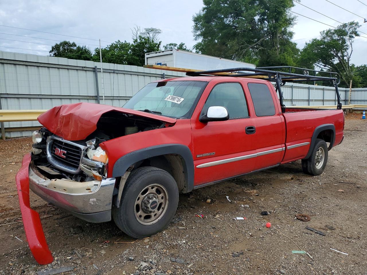 2000 GMC Sierra 2500 SLE, VIN 1GTGC29U6YE371525 — Front end