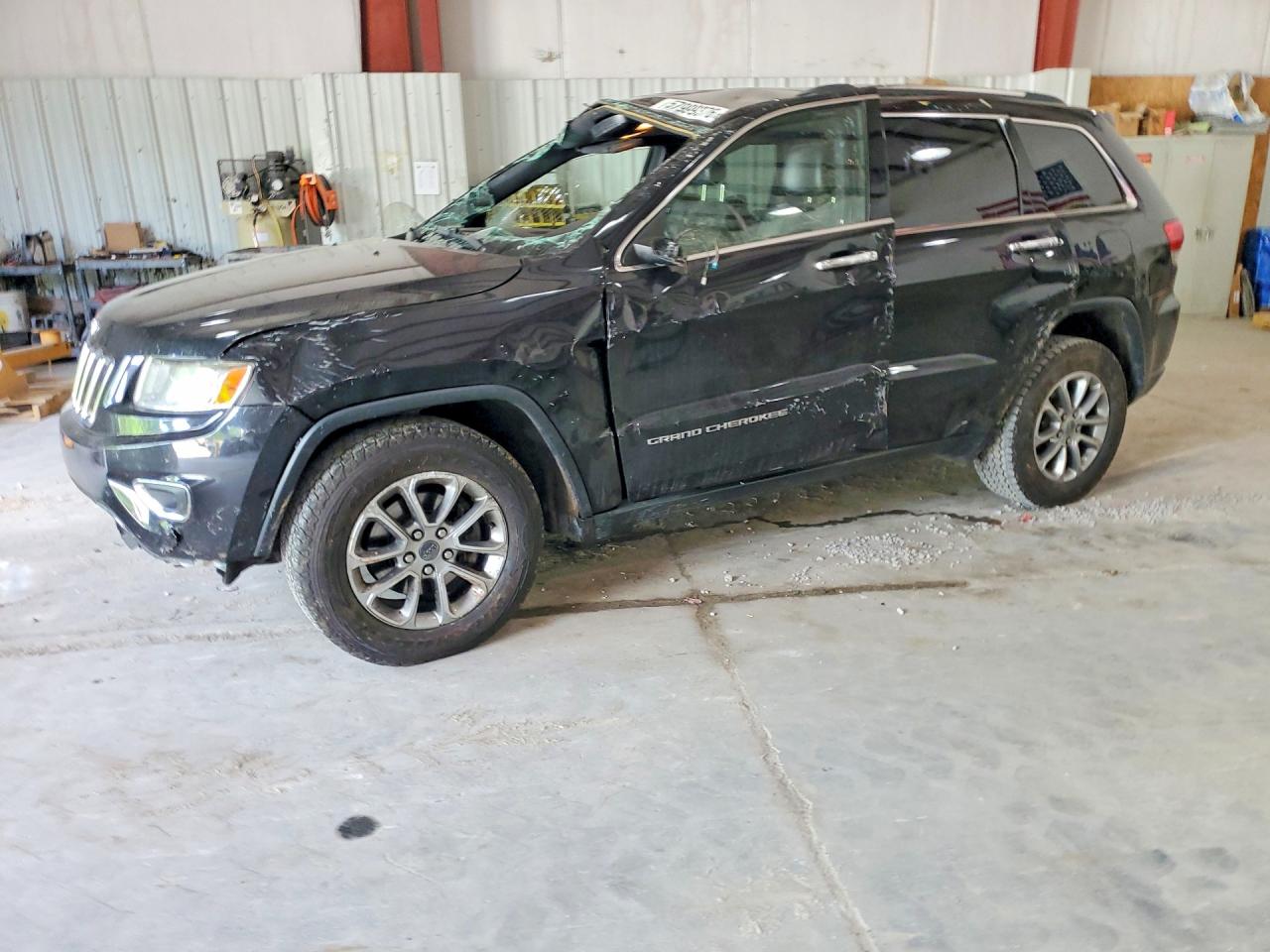 2016 Jeep Grand Cherokee Limited, VIN 1C4RJFBG2GC381490 — Rollover