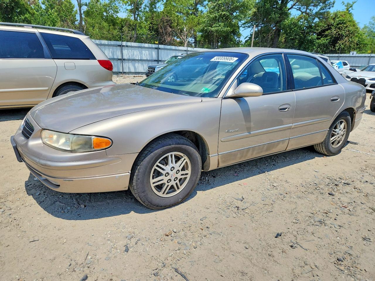 2000 Buick Regal LS, VIN 2G4WB52K4Y1131668 — Мелкие вмятины и царапины