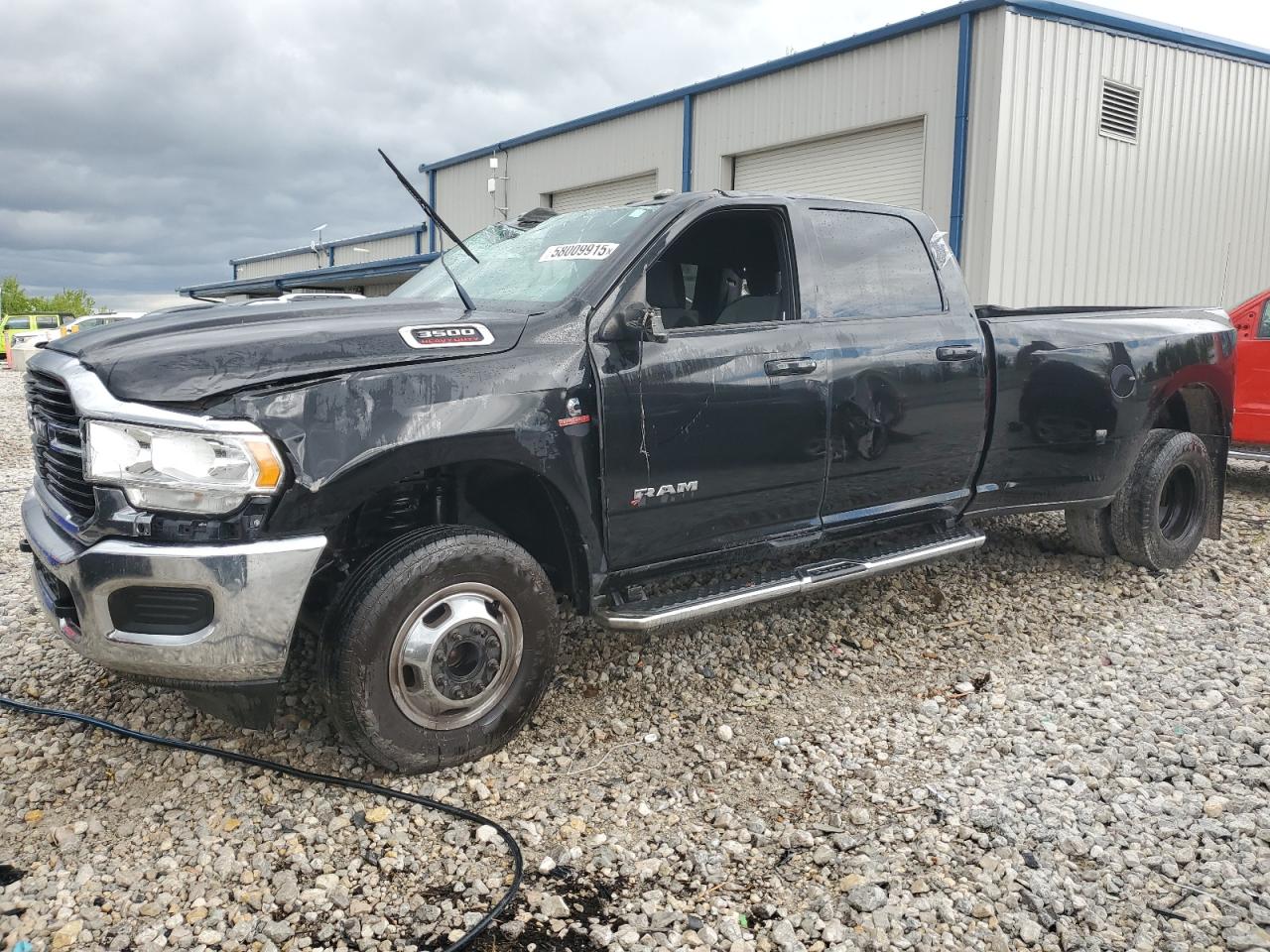 2021 Ram 3500 Big Horn, VIN 3C63RRHL7MG635747 — Roof