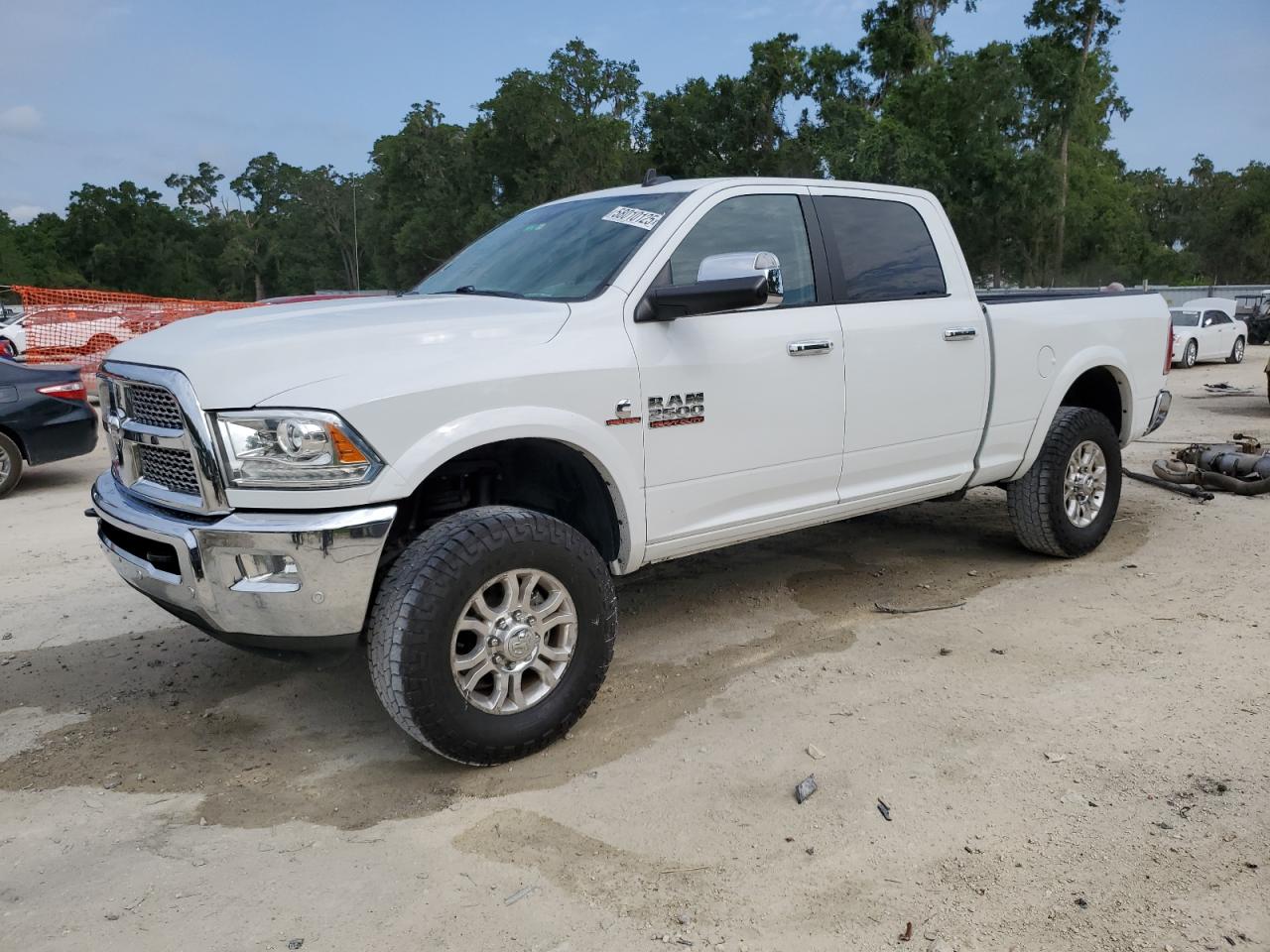 2017 Ram 2500 Laramie, VIN 3C6UR5FLXHG702251 — Пожар в салоне