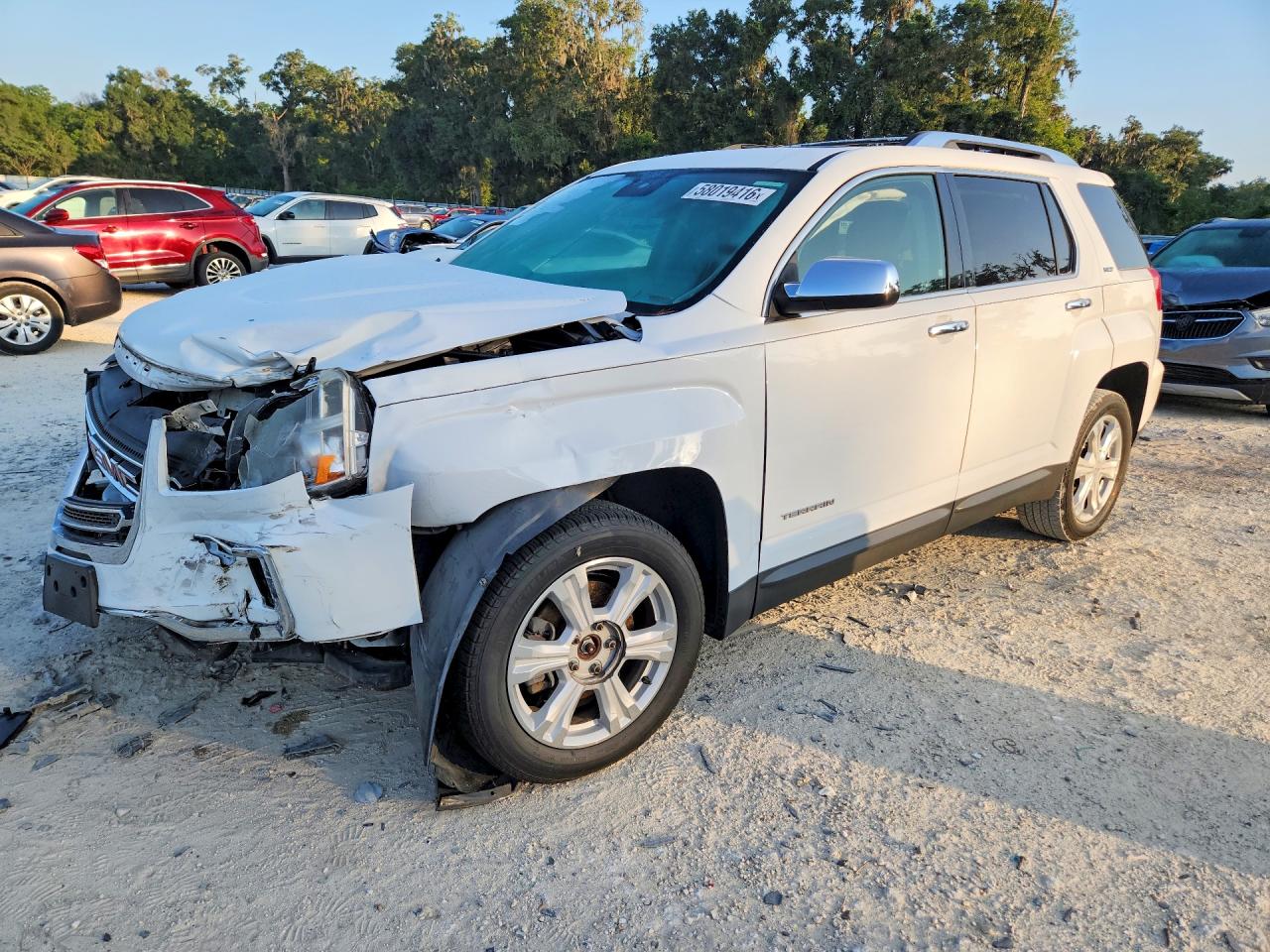 2016 GMC Terrain SLT, VIN 2GKALPEK8G6356930 — Front end