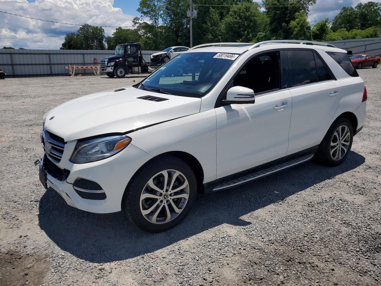 2018 Mercedes-Benz GLE 350, VIN 4JGDA5JB7JB054621 — Front end