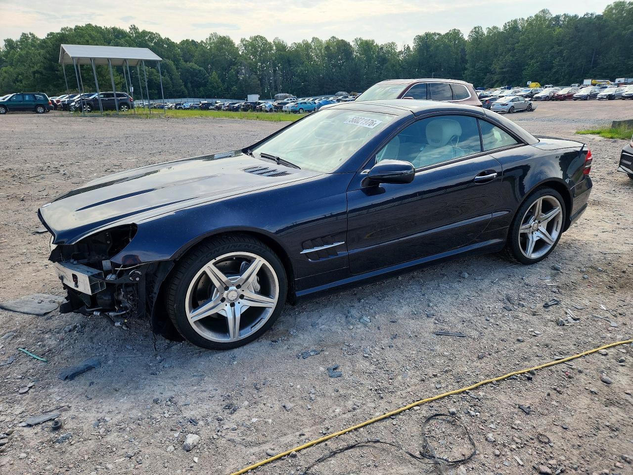 2011 Mercedes-Benz SL 550, VIN WDBSK7BA8BF161213 — Front end