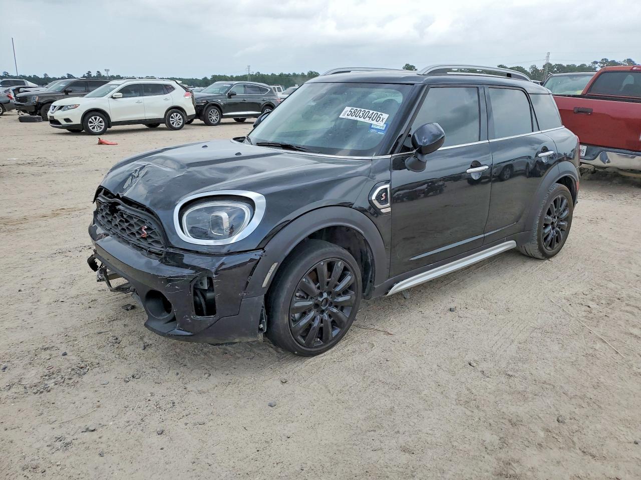 2024 MINI Countryman Cooper S, VIN WMZ53BR06R3R67753 — Перед