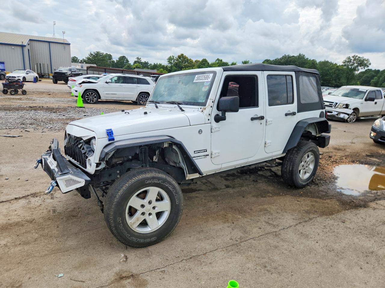2018 Jeep Wrangler Unlimited Freedom, VIN 1C4BJWDG9JL807939 — Front end