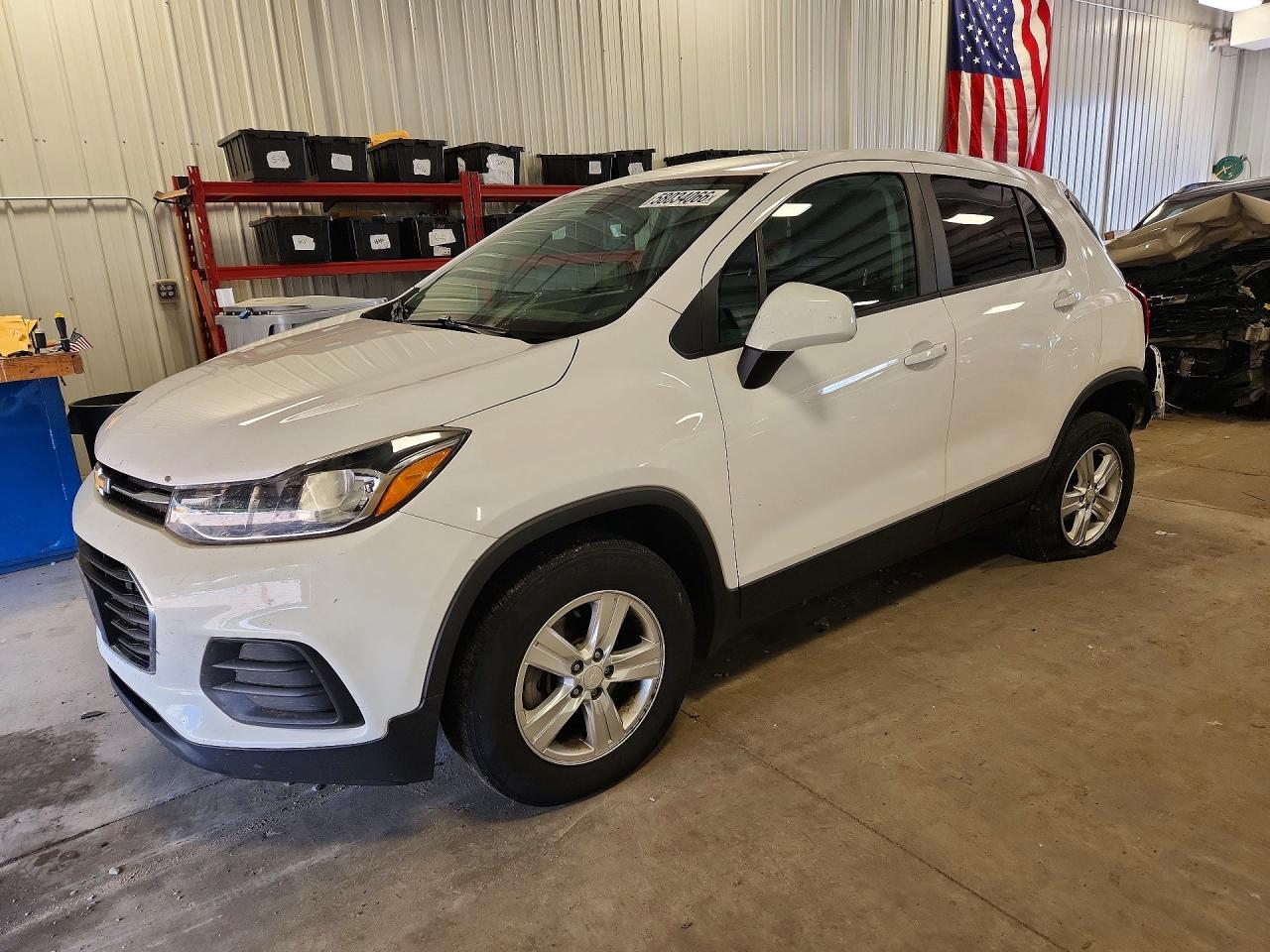 2020 Chevrolet Trax LS, VIN 3GNCJNSB0LL330824 — Rear end