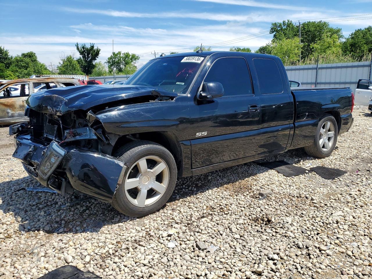 2003 Chevrolet Silverado SS, VIN 2GCEK19N431310424 — Front end