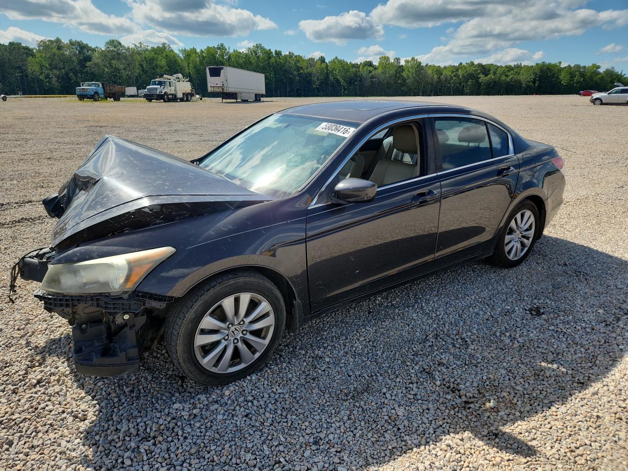 2011 Honda Accord EX, VIN 1HGCP2F7XBA113347 — Front end