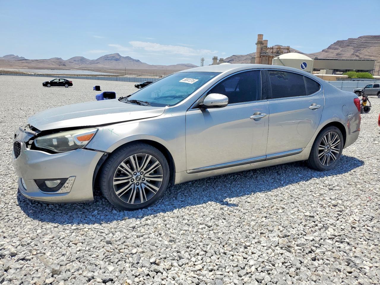 2014 Kia Cadenza Premium, VIN KNALN4D70E5130672 — Front end