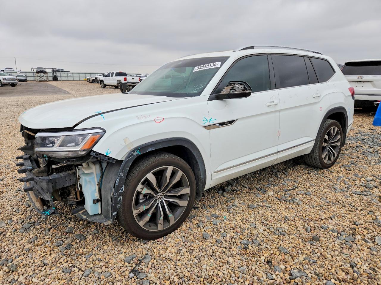 2021 Volkswagen Atlas SEL R-Line, VIN 1V2CR2CA9MC582251 — Front end