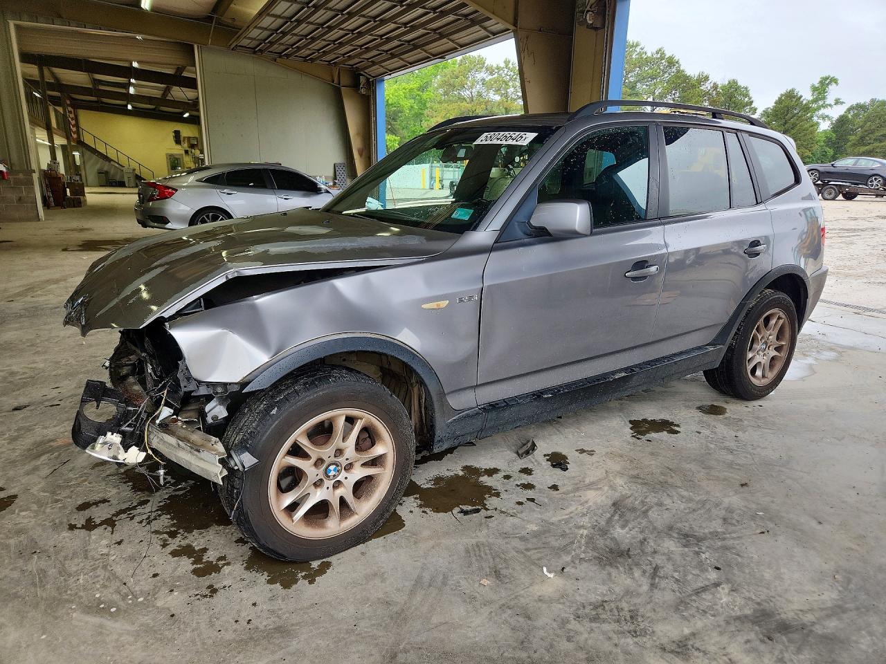 2005 BMW X3 2.5i, VIN WBXPA73455WC47690 — Front end