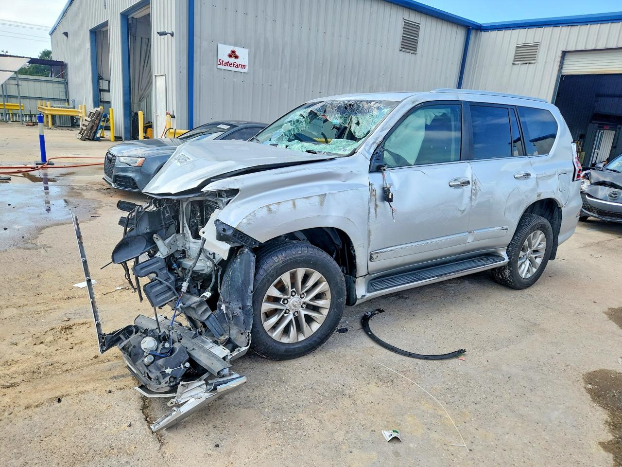 2018 Lexus GX 460 Premium, VIN JTJBM7FX5J5186646 — Front end