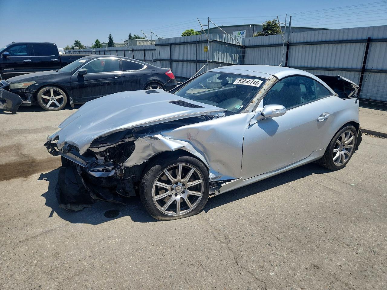 2008 Mercedes-Benz SLK 350, VIN WDBWK56F48F174464 — Front end