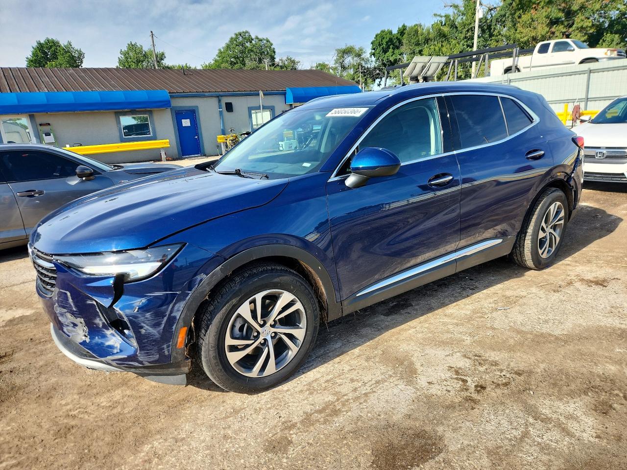 2023 Buick Envision Essence, VIN LRBFZNR46PD074303 — Перед