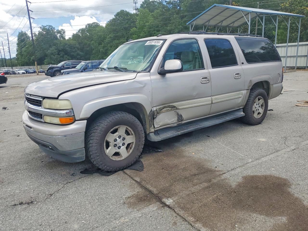2005 Chevrolet Suburban LT, VIN 1GNEC16Z15J115935 — Side