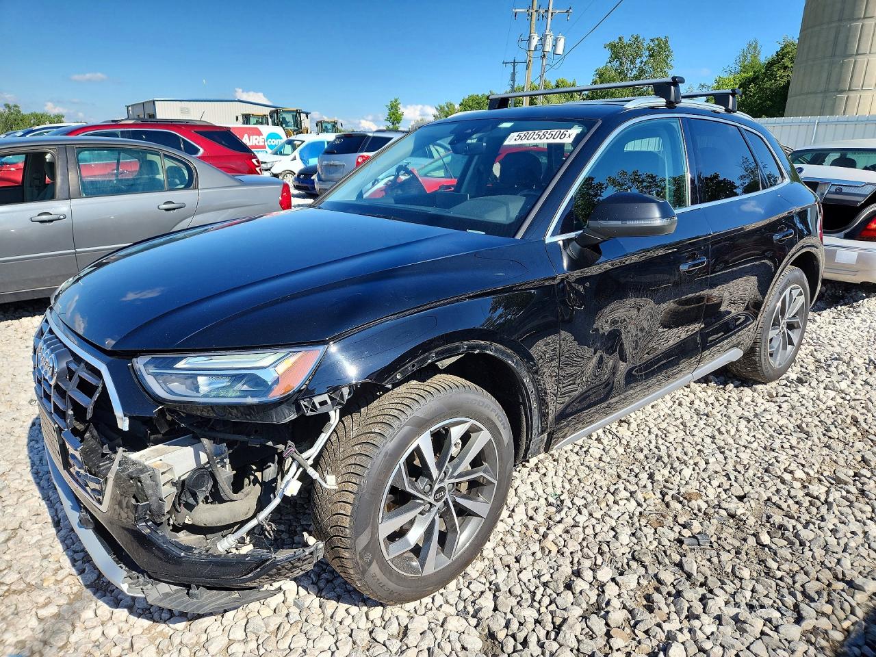 2021 Audi Q5 Premium, VIN WA1AAAFY3M2094447 — Front end