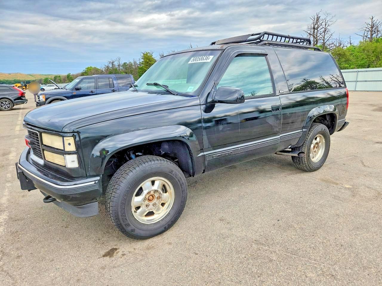 1995 GMC Yukon, VIN 1GKEK18K4SJ701315 — Rear end