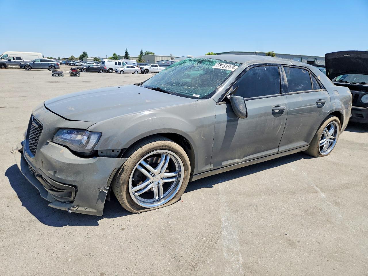 2017 Chrysler 300 S, VIN 2C3CCAGG7HH527154 — Перед