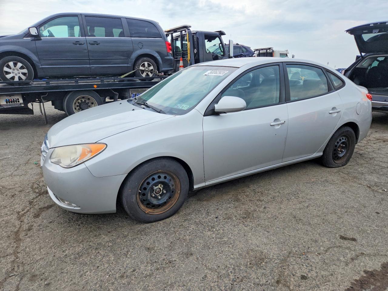 2010 Hyundai Elantra GLS, VIN KMHDU4AD0AU208853 — Side