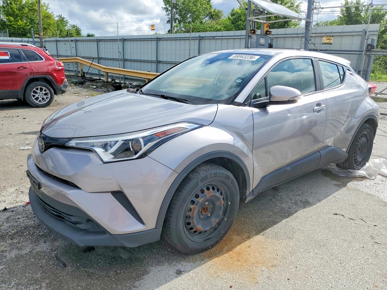 2019 Toyota C-HR LE, VIN JTNKHMBX8K1032609 — Minor dents and scratches