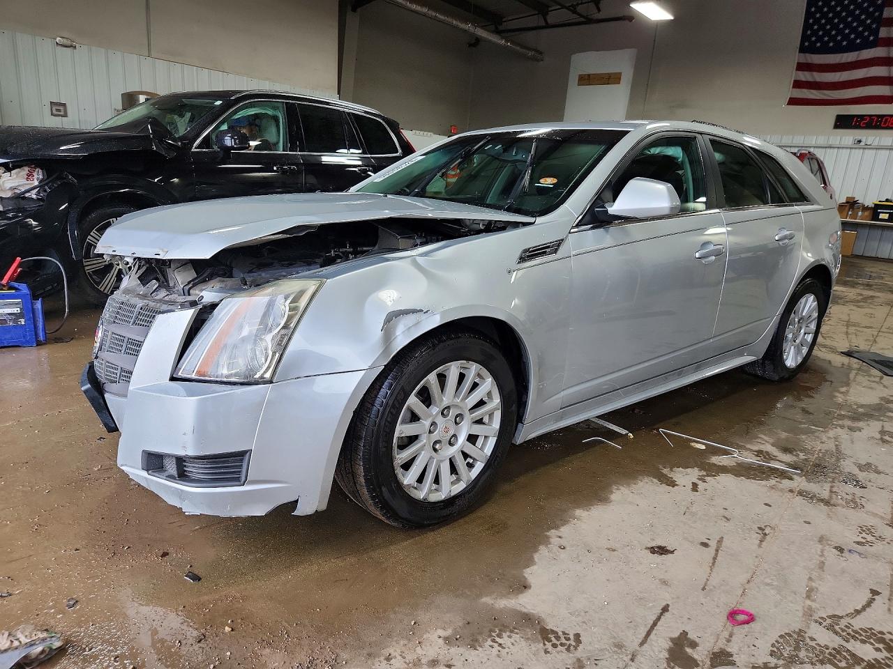 2010 Cadillac CTS, VIN 1G6DC8EG9A0116802 — Перед