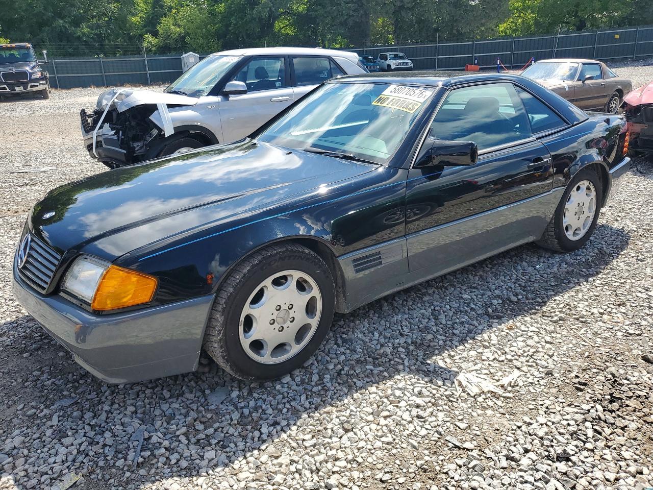 1993 Mercedes-Benz SL 5.0L, VIN WDBFA67E9PF084871 — Minor dents and scratches