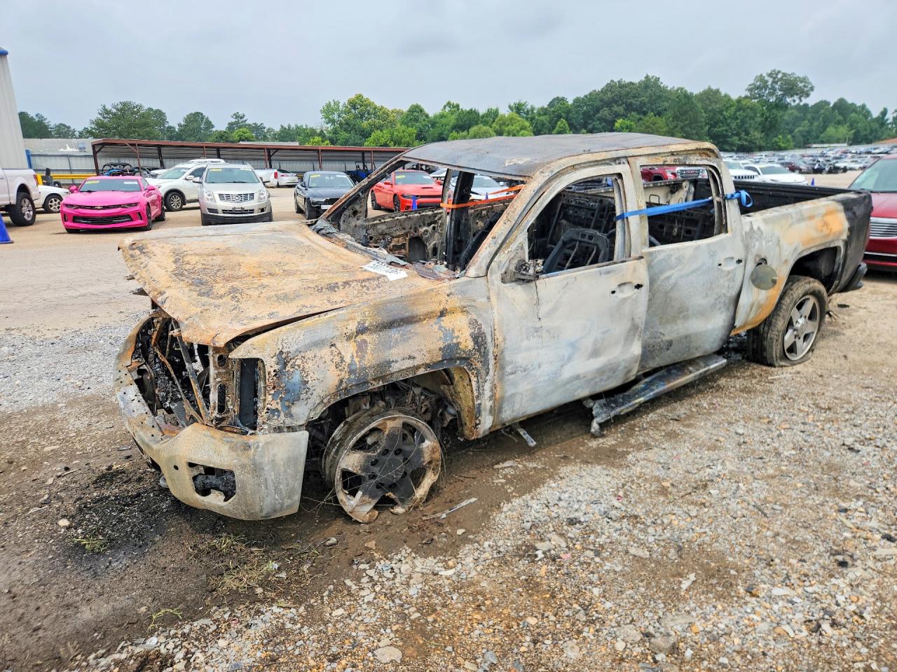2016 GMC Sierra 2500HD SLT, VIN 1GT12TE81GF244603 — Burn