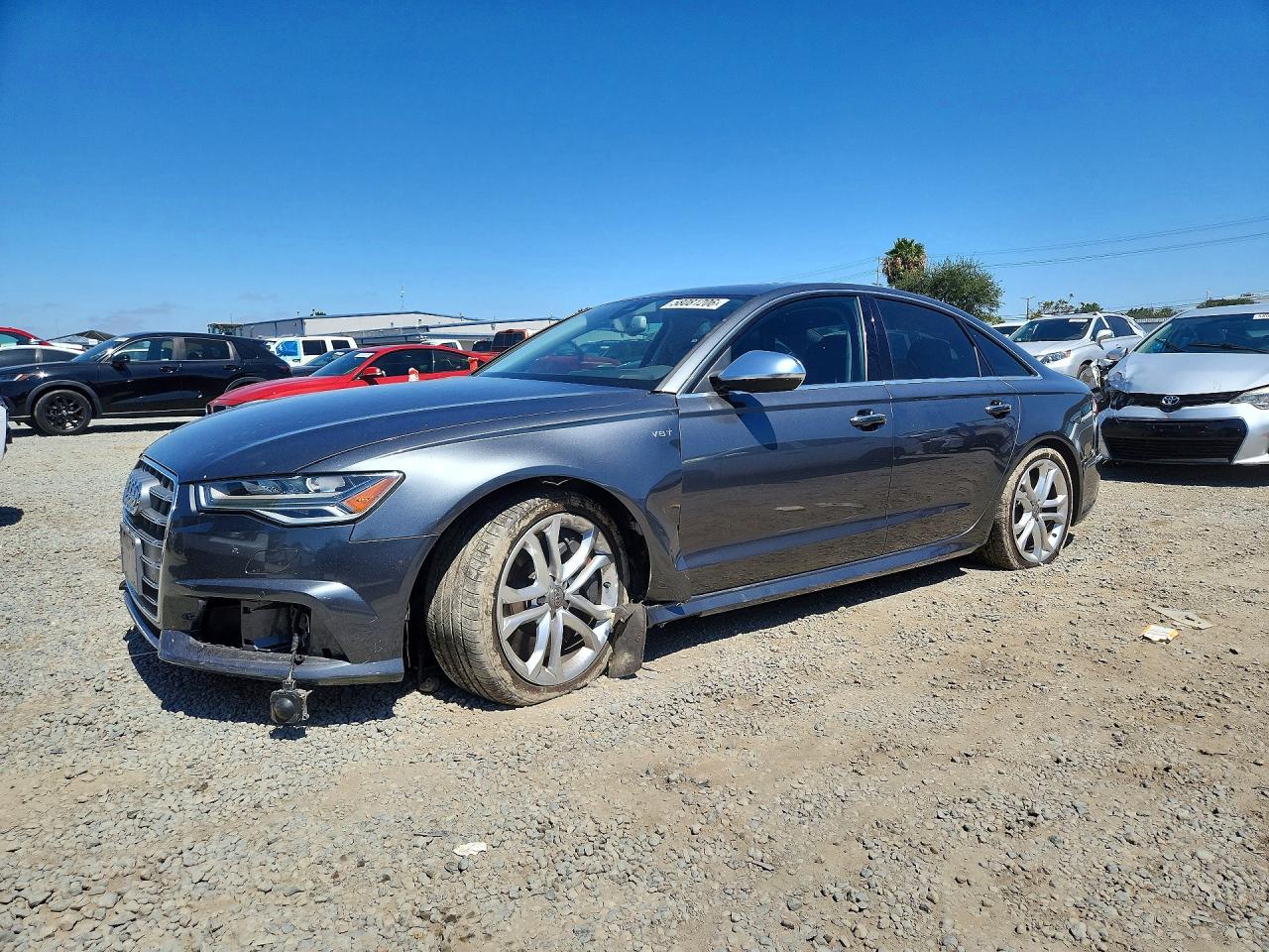 2016 Audi S6, VIN WAUH2BFC1GN061684 — Front end