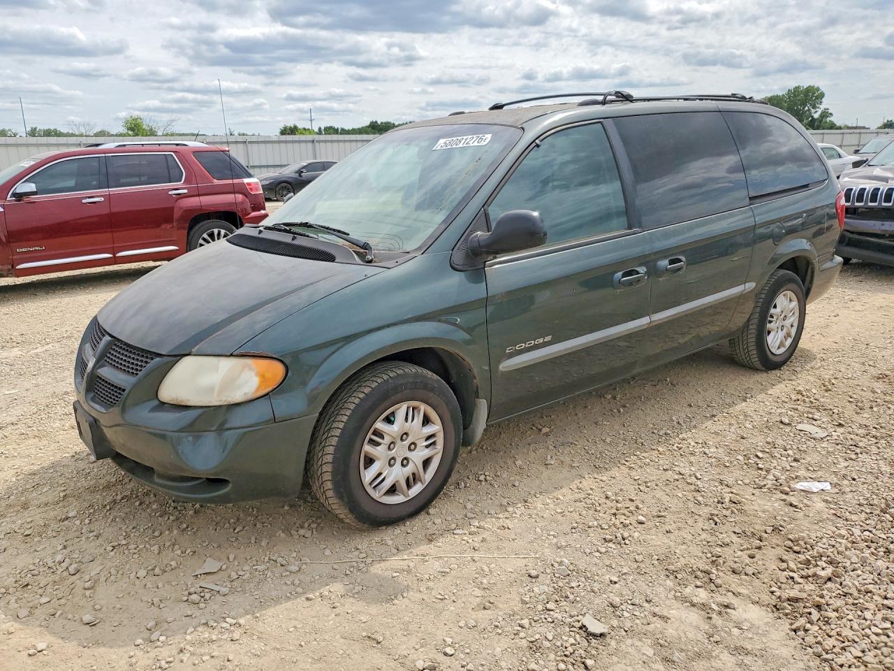 2001 Dodge Caravan Sport, VIN 2B8GP44341R204941 — Мелкие вмятины и царапины