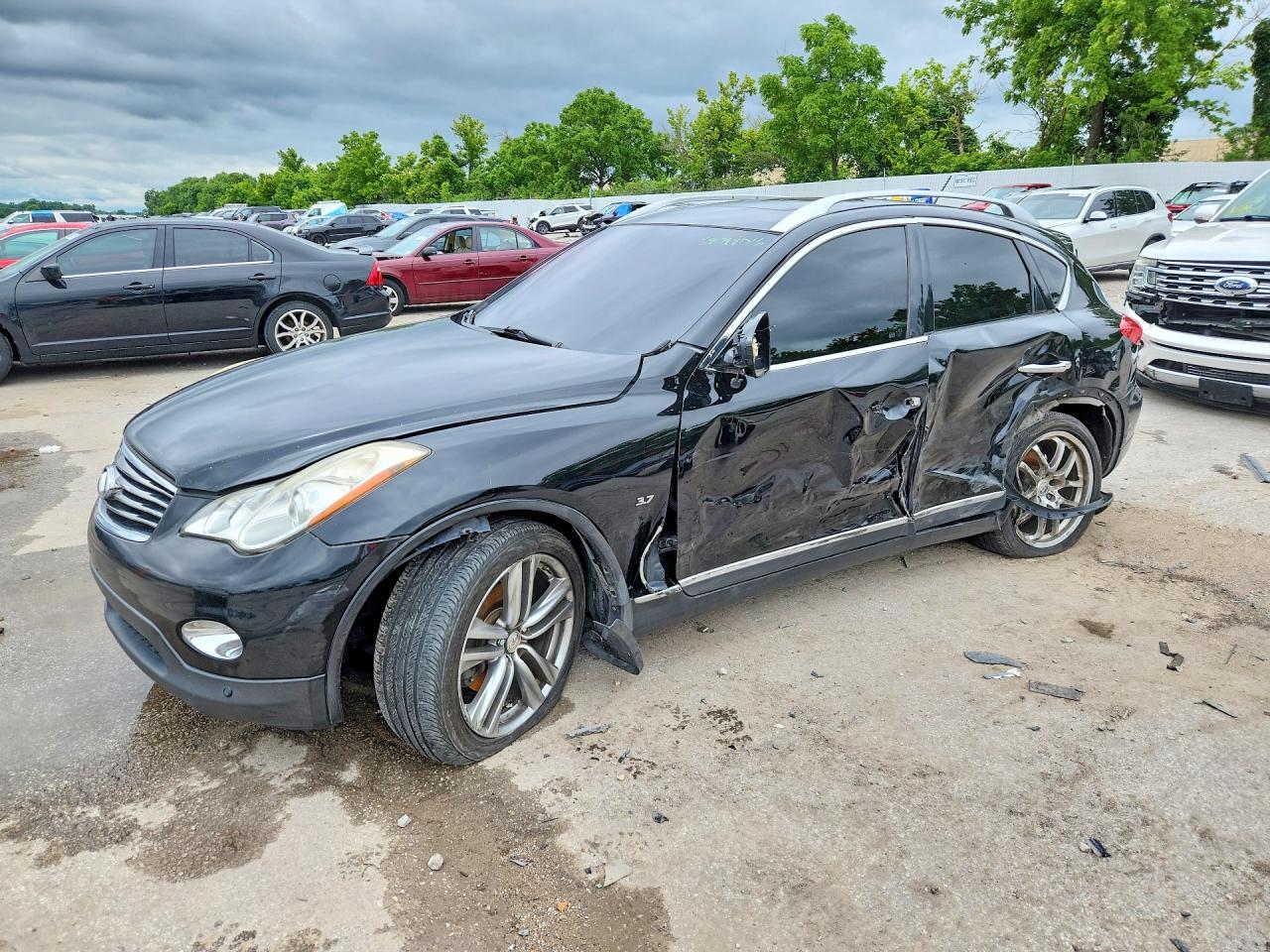 2015 Infiniti QX50 Journey, VIN JN1BJ0HR6FM771320 — Side