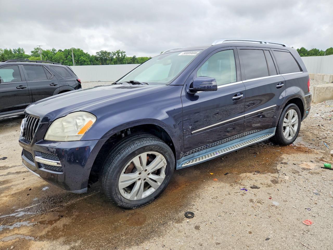 2011 Mercedes-Benz GL 450, VIN 4JGBF7BE2BA640003 — Undercarriage