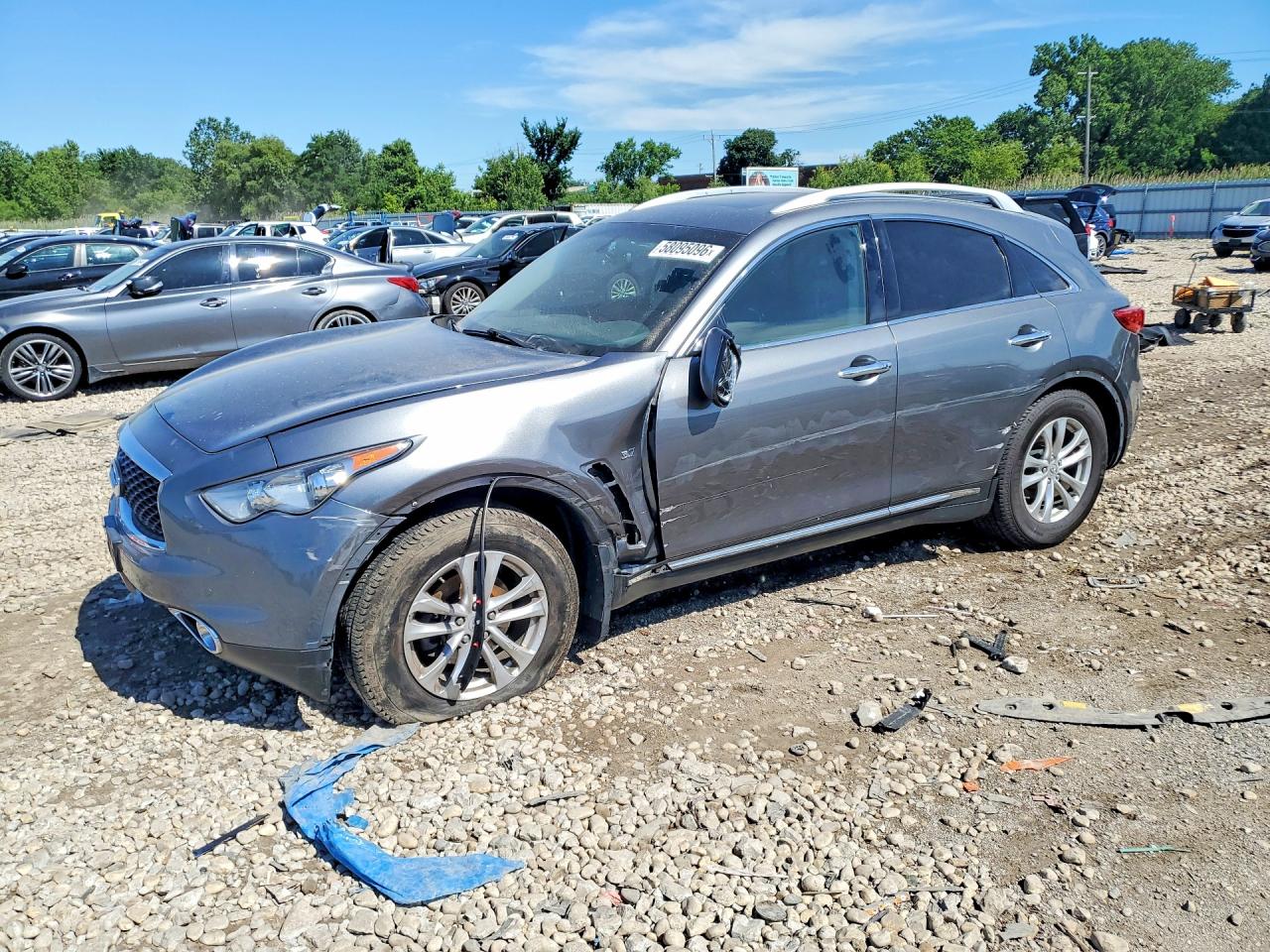2017 Infiniti QX70, VIN JN8CS1MW9HM416052 — Front end