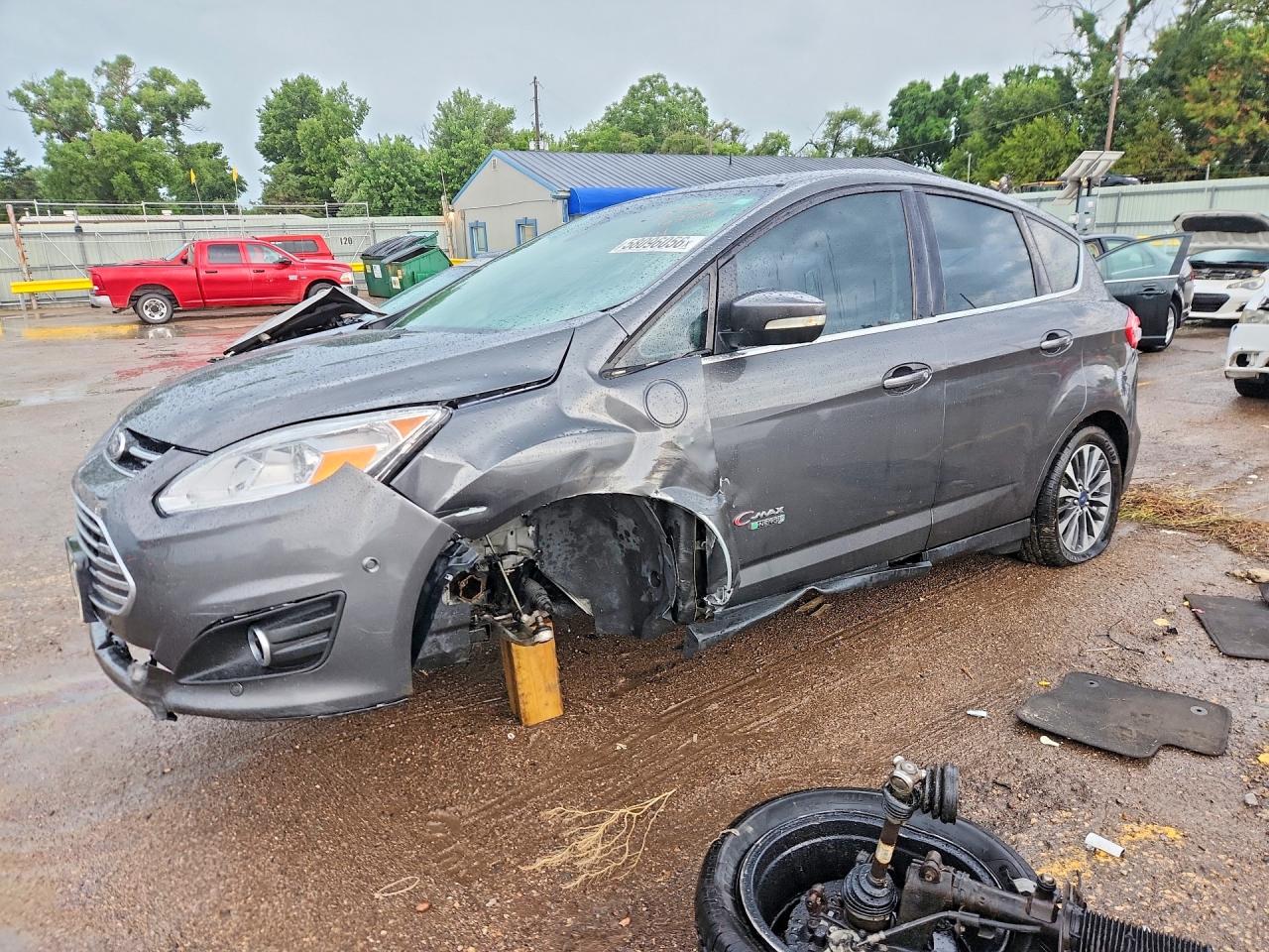 2017 Ford C-Max Titanium, VIN 1FADP5FU2HL105434 — Перед