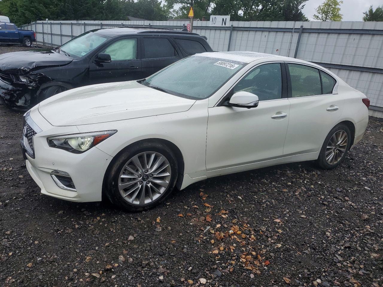 2021 Infiniti Q50 Luxe, VIN JN1EV7BR2MM755213 — Крыша