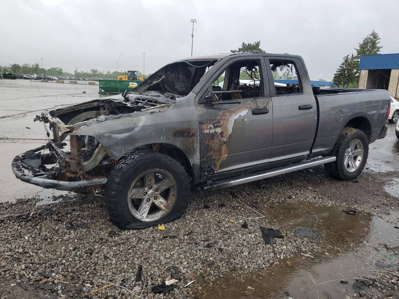 2013 Ram 1500 Express, VIN 1C6RR7FT2DS573491 — Пожар в салоне