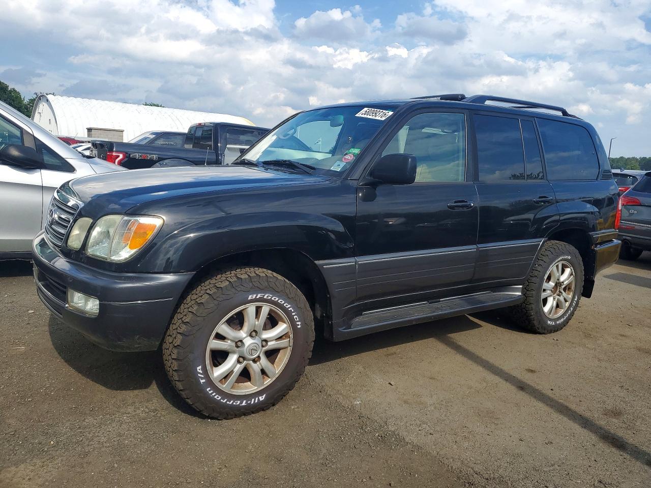 2004 Lexus LX 470, VIN JTJHT00W643540551 — Minor dents and scratches