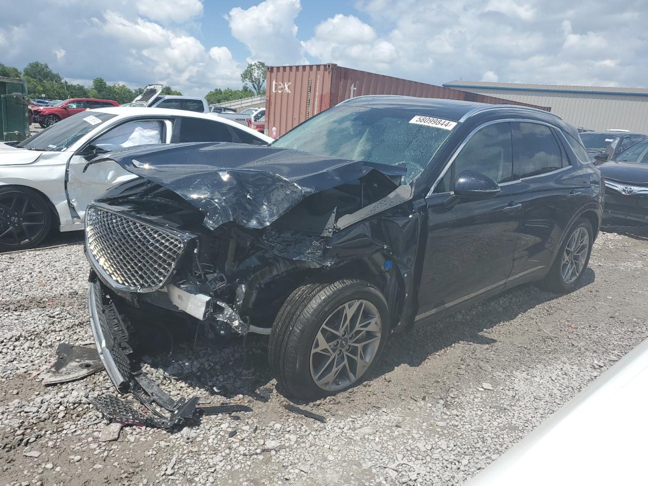 2023 Genesis GV70 2.5T, VIN KMUMADTB8PU111401 — Front end