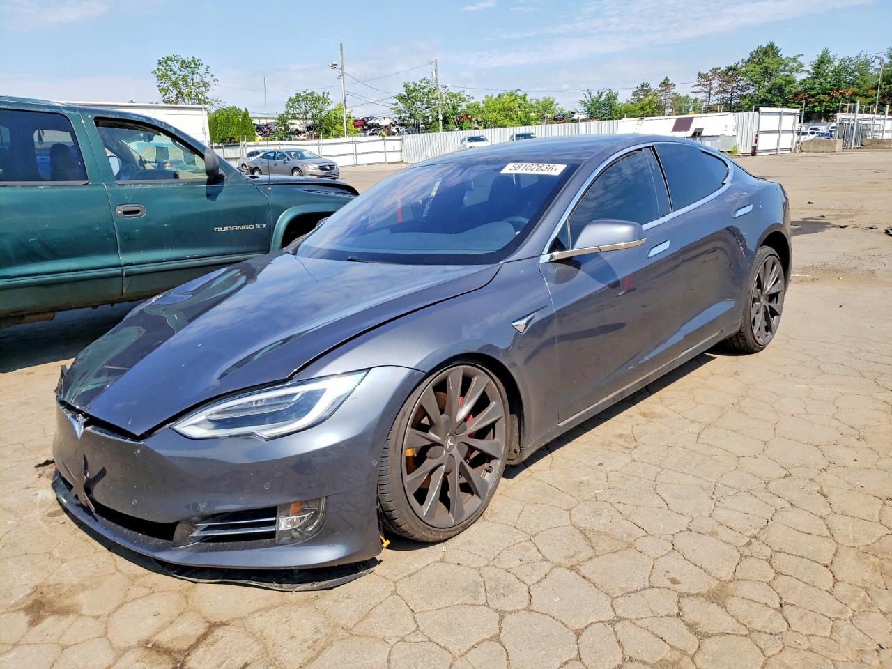 2019 Tesla Model S 100D, VIN 5YJSA1E46KF300315 — Front end