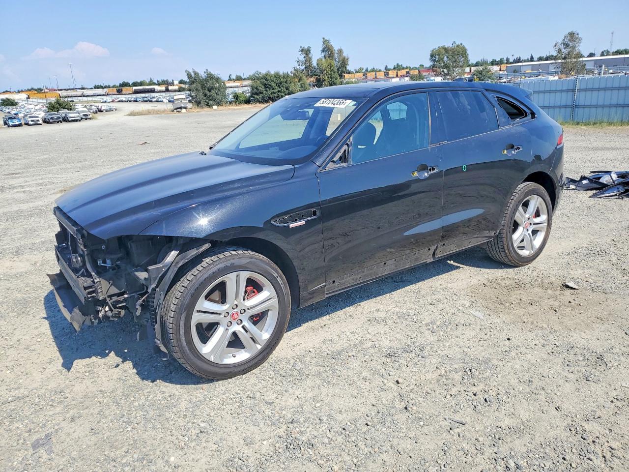 2017 Jaguar F-Pace 35t R-Sport, VIN SADCL2BV2HA061479 — Front end