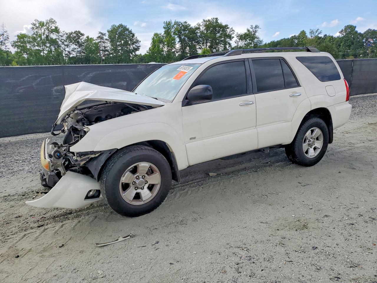 2009 Toyota 4Runner SR5, VIN JTEZU14R59K026469 — Front end