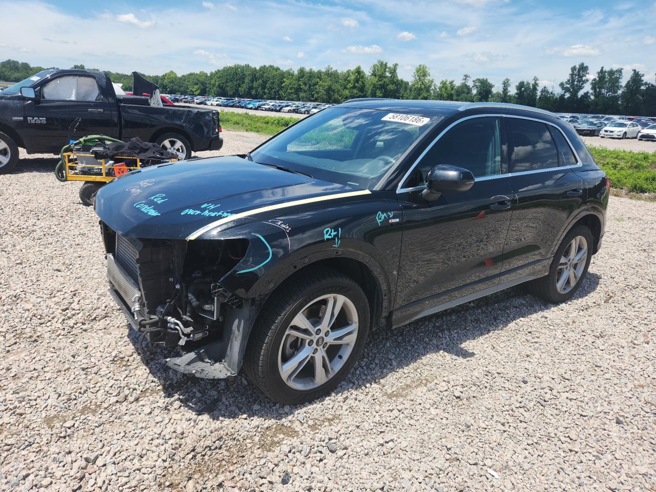 2021 Audi Q3 S line Premium, VIN WA1DECF30M1055077 — Front end