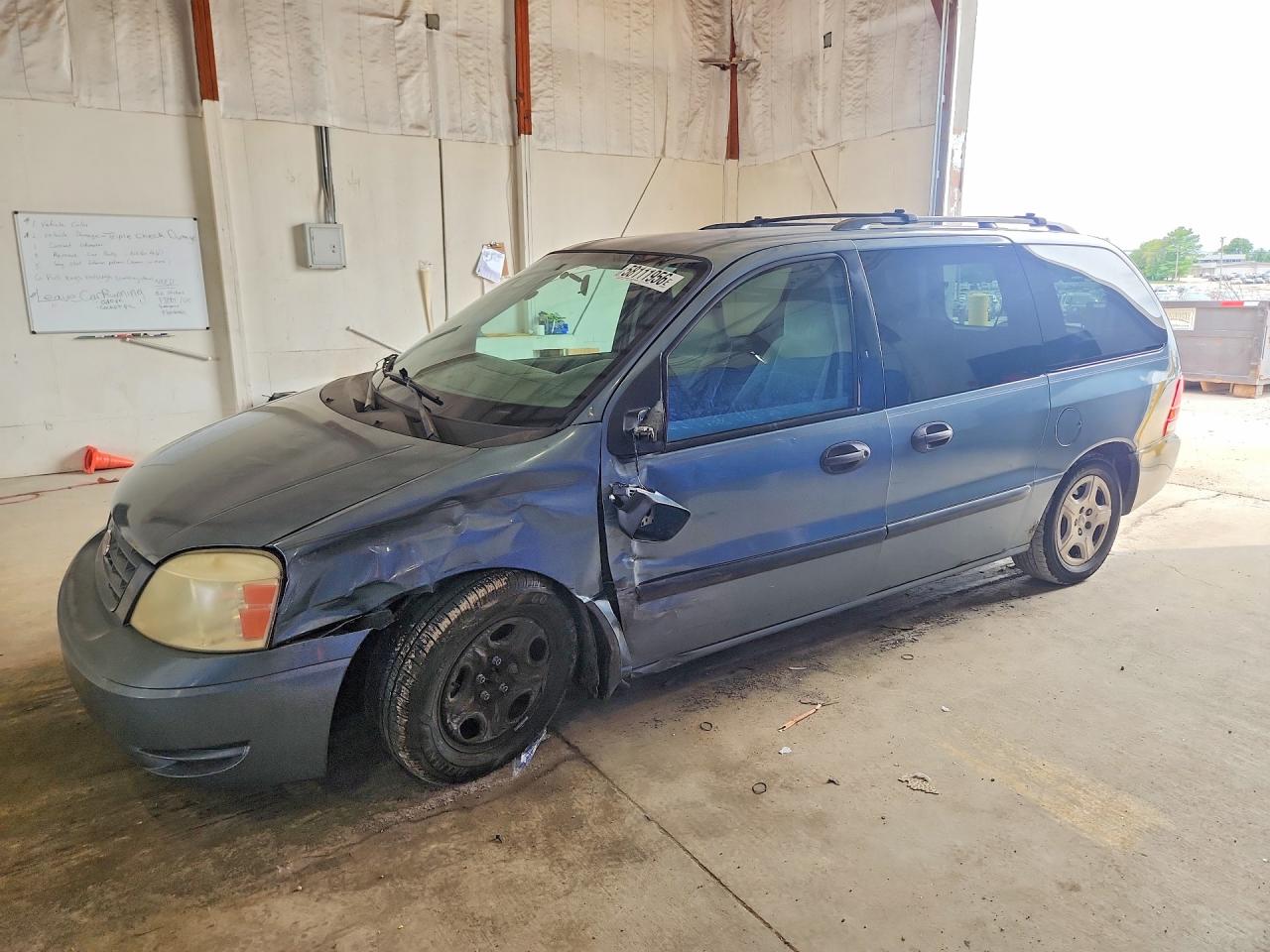 2004 Ford Freestar SE, VIN 2FMZA51644BA79693 — Side