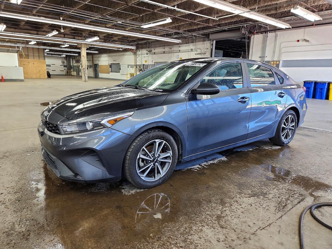 2022 Kia Forte LXS, VIN 3KPF24AD3NE439656 — Rear end