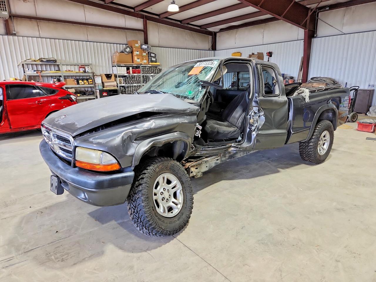 2002 Dodge Dakota Sport, VIN 1B7GG32N02S511154 — Side