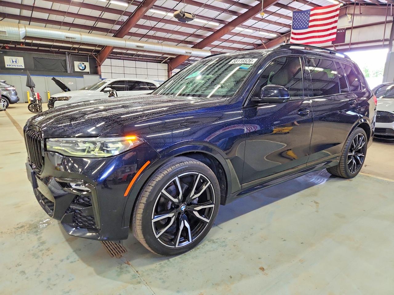2019 BMW X7 xDrive40i, VIN 5UXCW2C50KLB43760 — Minor dents and scratches