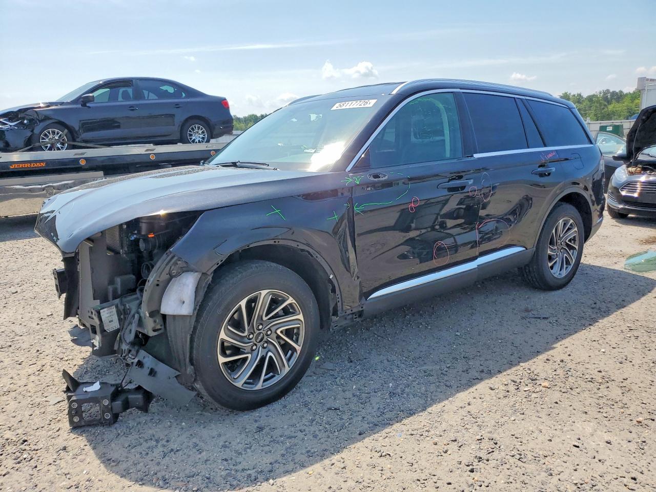 2023 Lincoln Aviator Standard, VIN 5LM5J6XC1PGL27149 — Front end