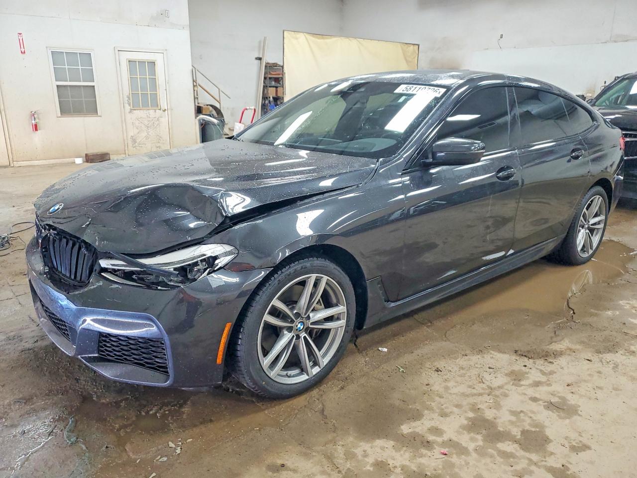 2019 BMW 6 Series 640i xDrive, VIN WBAJV6C54KBK08676 — Front end